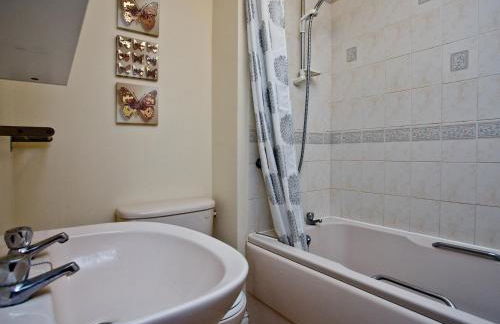 Steps From The Shore - Photo 13