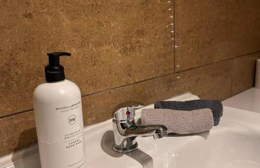 New Road Apartment - 2 Bedrooms - Sleeps 3 - Foto 8