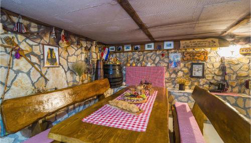 Three-Bedroom Holiday Home In Brstanovo - Foto 5