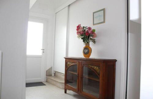 Appartement neuf 2 chambres avec jardin 2 places de parking securise a 300 metres de la plage - Foto 4