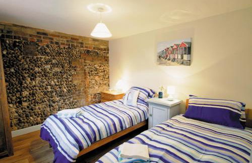 Shrimp Cottage - E5415 - Photo 7