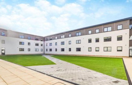 Stylish 2-Bed Apartment with Free Parking - Foto 4