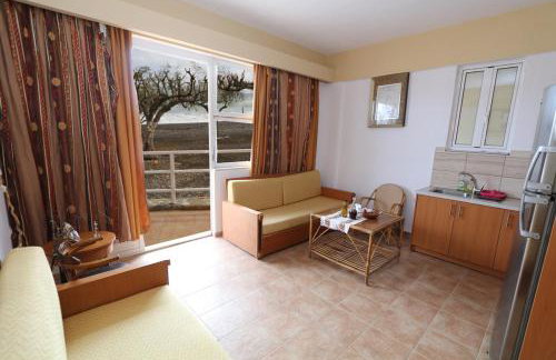 Tris Ekklisies Seaside Beach Apartment - Liviko - Foto 7