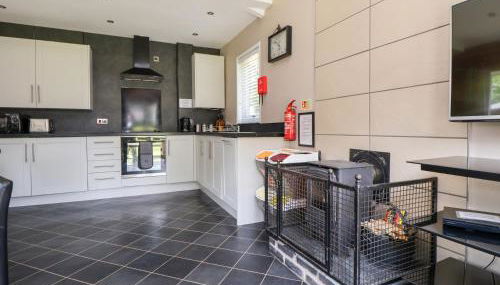 The Fallows - Photo 3