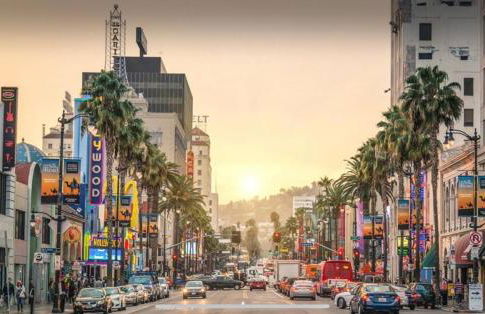 LA Dream Gem - Beautiful Home with Spa - Foto 55