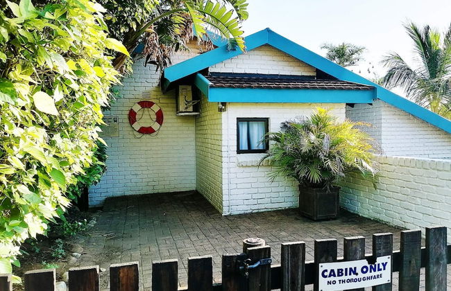 Boathouse Bed and Biscuit - Cabin - Photo 8