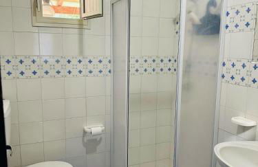 Villa by the Vulcano - 70mq plus large garden and patio - Foto 15