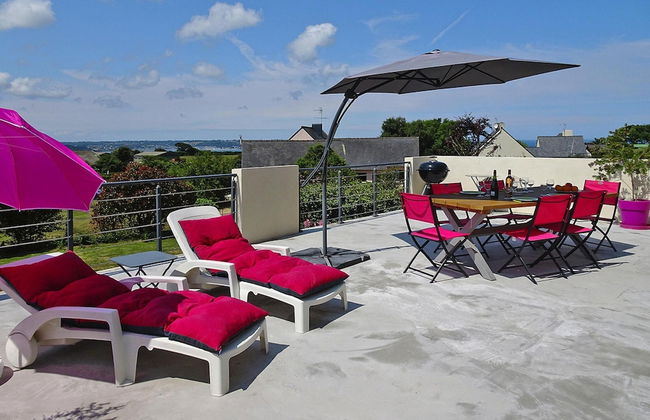 Holiday Home With Beautiful Terrace Area - Photo 1