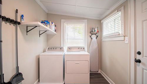 Marietta Square's Home Away! - Foto 5