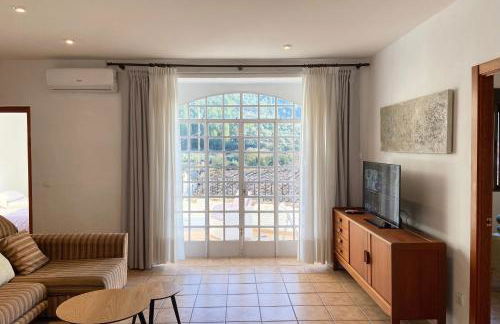 Piso en Vall de Almonacid con vistas, aire acondicionado, Wifi y Smart TV - Foto 1