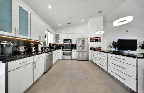 Luxury Villa Serena Heated Pool 15 min to Beach - Foto 19