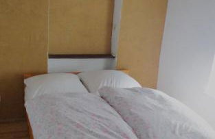 Charmanter Altbau in Ortskernlage - Foto 9