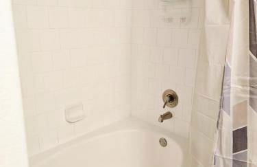 Luxury 1 BedRM Unit in Frisco Pool Gym & Workplace - Foto 50