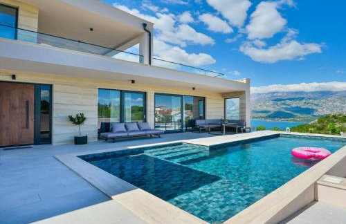 Villa in Vinjerac with Swimming Pool - Foto 1