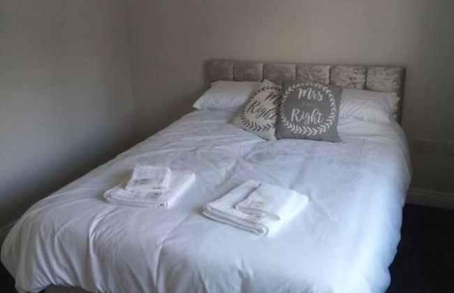 Entire House, Self Catering in Castlerea Ireland - Photo 3