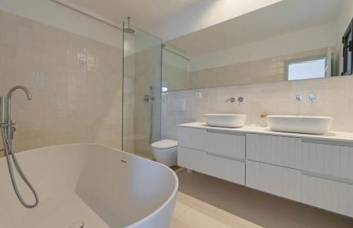 Bonita stay B Light Piscina climatizada, bbq, wifi - Foto 42