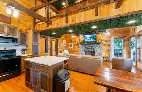 Big Time Hill Cabin with an indoor pool hot tub & great views - Foto 9