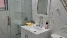 A Dazzling Destination - Foto 2, Shower
