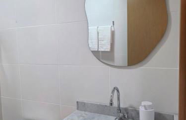 Modern apartment, parking space, Wifi, central, near HCAA - Foto 5