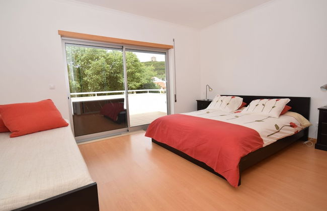 Modern Villa in Sao Martinho do Porto With Swimming Pool - Photo 5