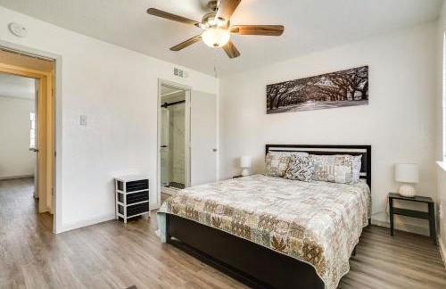 Near Globe Life and ATandT! Convenient Unit with Patio - Foto 20