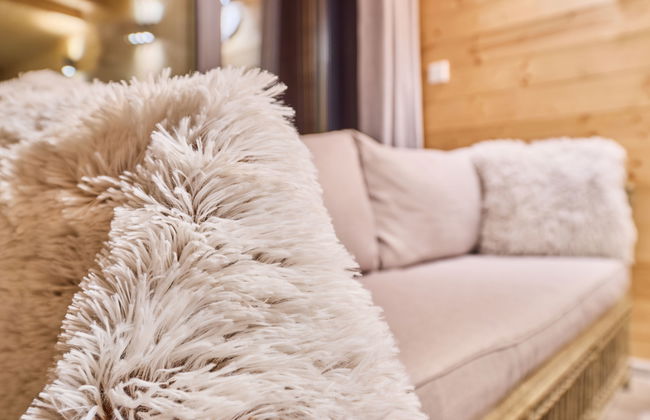 Luxe Timber Lodge & Yoga Loft - Photo 10