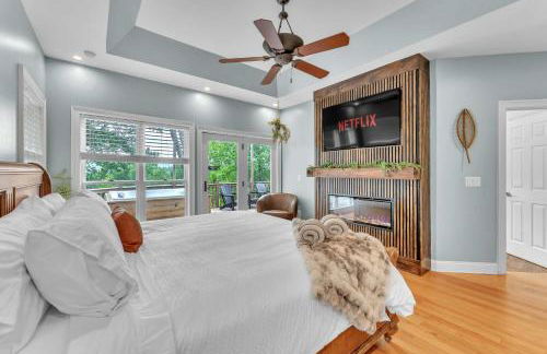 The Retreat at Wildwood - Hot Tub Theater & Deck - Foto 20