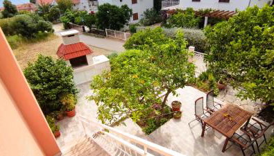 Apartments Senka - Foto 2, Garden view