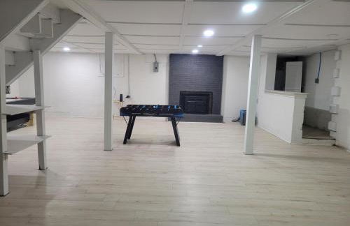 BloomingFarmsStay,Sleeps 9,GameRoom,FirePit,Grill - Foto 37