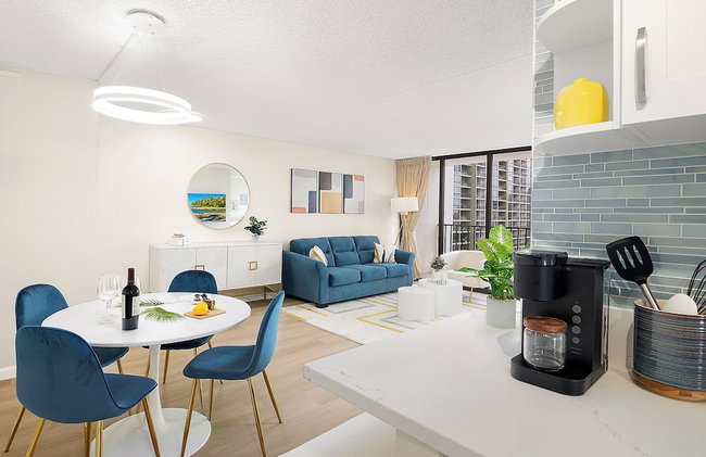 Mountain View Condo with King or Queen Bed and Parking - Photo 61