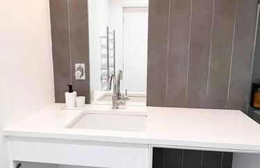 New Beautiful Modern One Bedroom Apt in Brooklyn at Rem-Casa - Foto 10