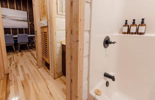 Home with Sauna & Hot Tub & Lake Access - Foto 41