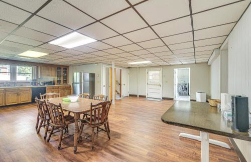 Watertown Home with Yard 1 Mi to Echo Lake Park! - Foto 20