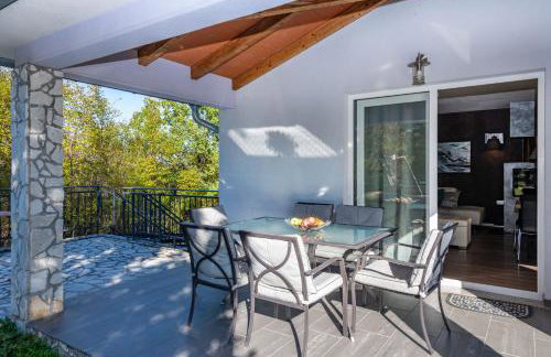 Villa Kalac, a charming holiday pool oasis near the sea - Foto 47