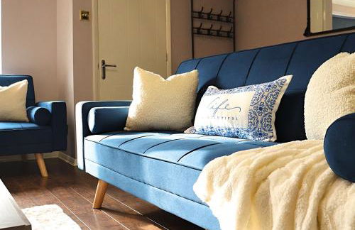 Heathrow Modern House with Parking & Fast WiFi - Foto 1