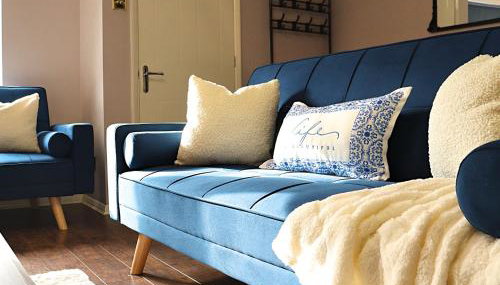 Heathrow Modern House with Parking & Fast WiFi - Foto 1, Internal: Not applicable to any particular room