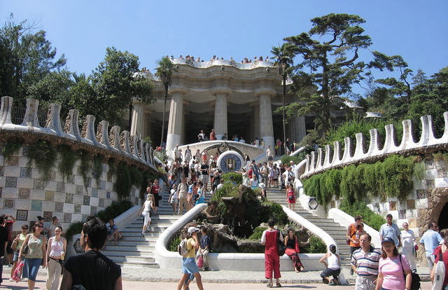Barcelona Card with Guidebook - Access to 20+ Attractions - Foto 7