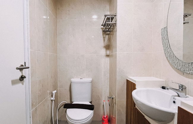 Good Deal And Restful 1Br Apartment Tamansari Skylounge Makassar - Foto 11