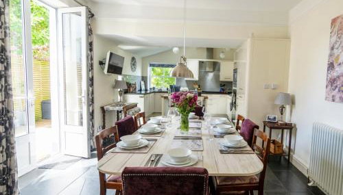 Stunning 4 bedroom house in Wadebridge, Cornwall - 2 living rooms and superking beds - Foto 2