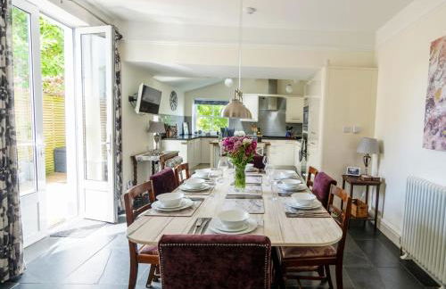 Stunning 4 bedroom house in Wadebridge, Cornwall - 2 living rooms and superking beds - Foto 2