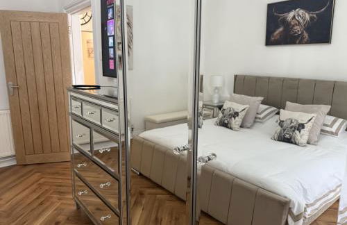 Southend Apartment With Parking, Private Garden and Beach Side Location - Foto 6