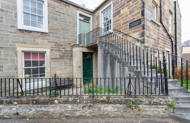 The Doctors Hoose Street Parking - Foto 21