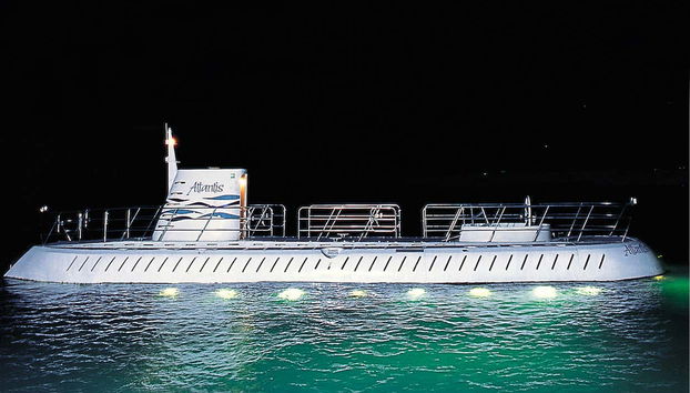 Take a fascinating night tour