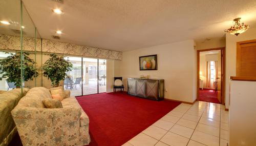 Relaxing Tampa Abode w/ Screened Lanai & Pool - Foto 5