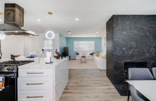 4BR Escape - Mtn Views Private BBQ - Foto 14