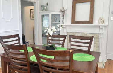 Stunning 3BR-Private Entrance-Renovated-Near City - Foto 16