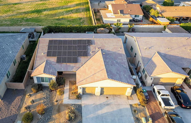 Luxe Indio Stay w/ Pool, Tiki Bar & Fire Pit Near Coachella Longfellow - Foto 39