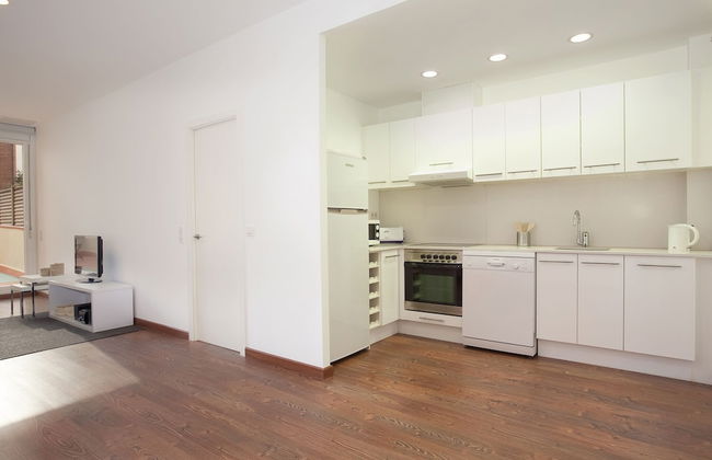 AB Montjuic - Photo 22