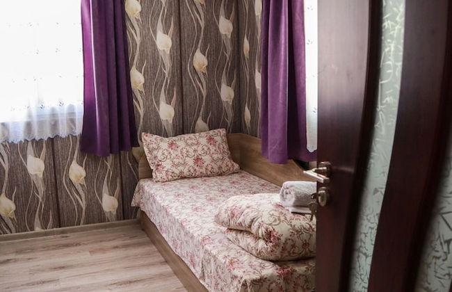 Ideal Bungalow for 2 or 3 Guests Surrounded by a Lovely Garden - Foto 2