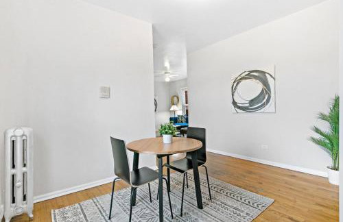 1BR Apartment in Rogers Park with King Bed - Lunt 2E - Foto 5